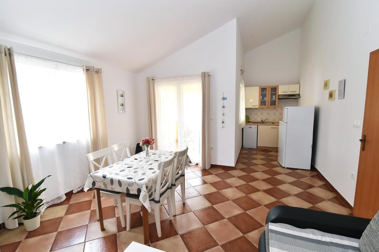 Apartments Luni Baška Extérieur photo