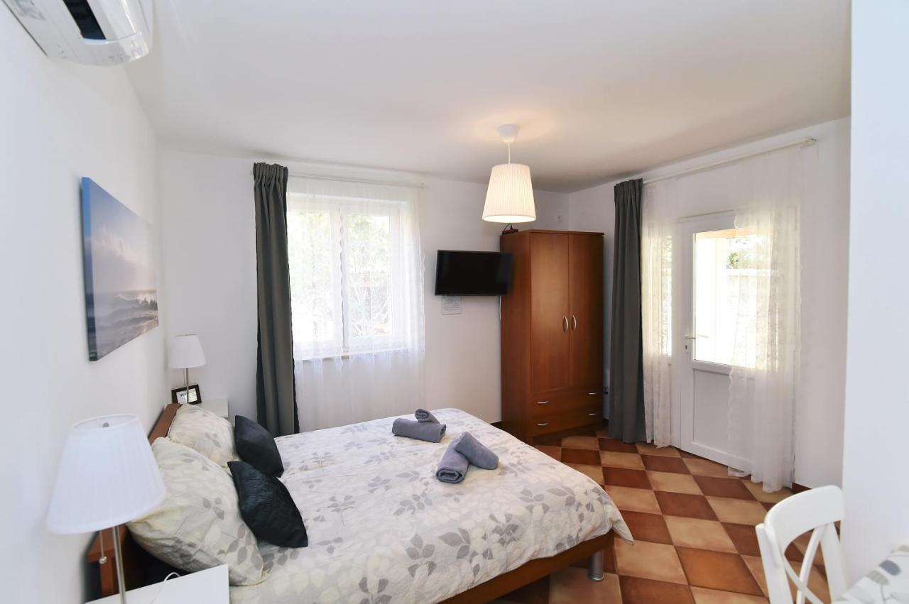 Apartments Luni Baška Extérieur photo